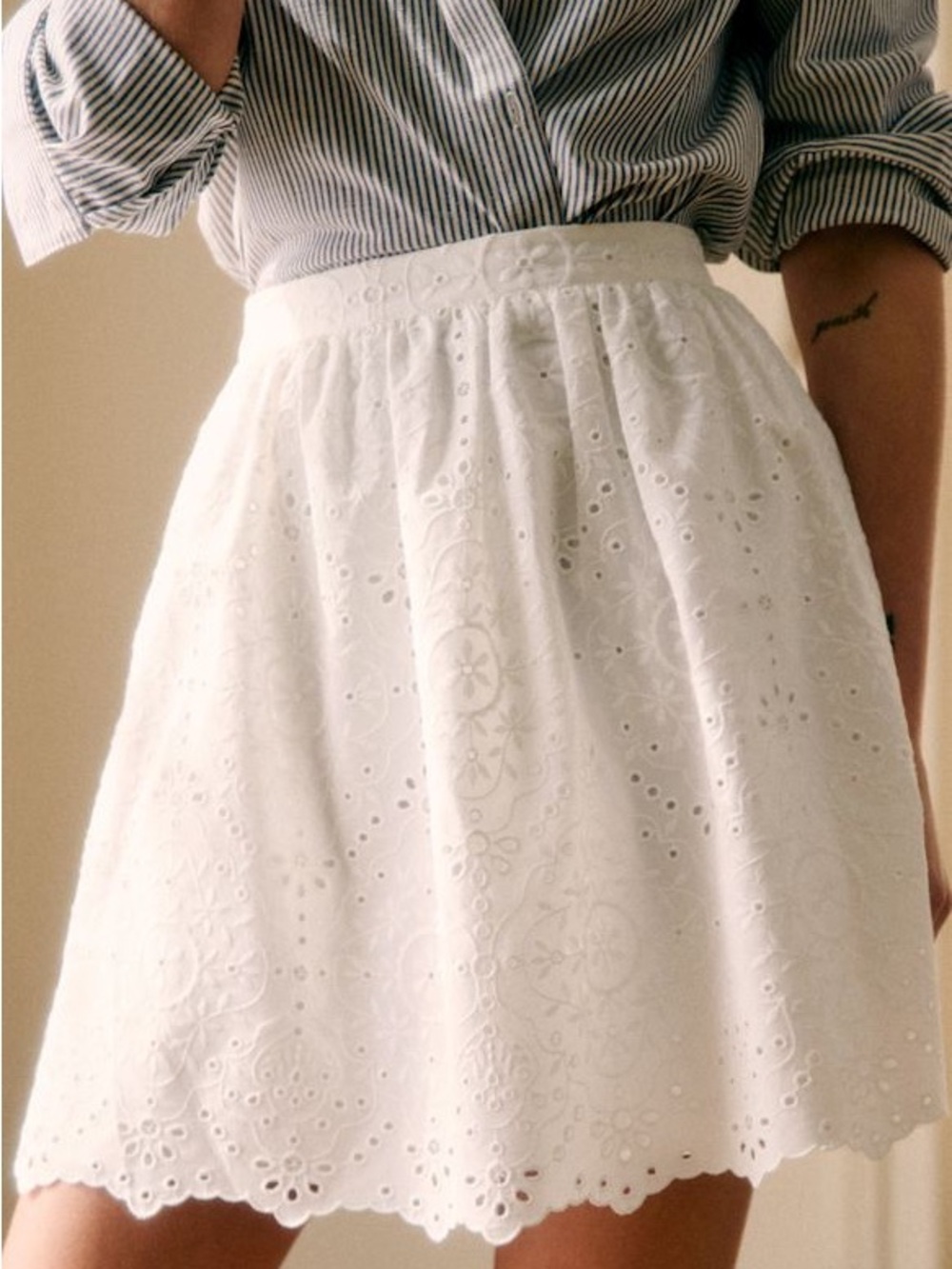 Sézane Nao Broderie Anglaise Skirt Écru Cream Size 34 Like New